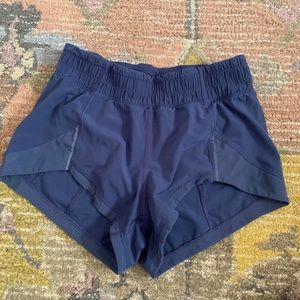 Lululemon Hotty Hot Short